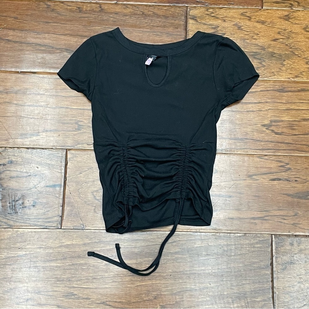 Crave fame crop top